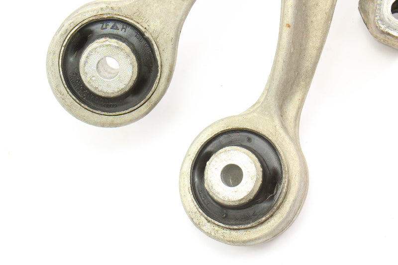 RH Front Spindle Hub Bearing Knuckle 02-08 Audi A4 S4 RS4 B6 B7 ~ 8E0 258 F