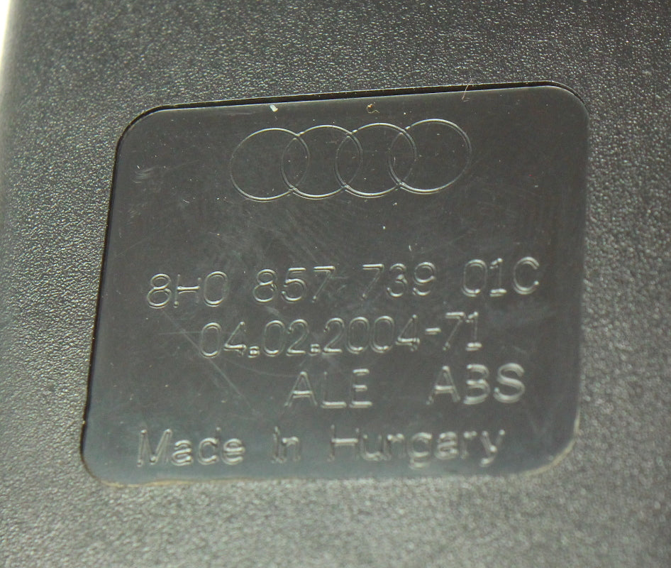 LH Rear Seat Belt Receiver Buckle 03-09 Audi A4 S4 B6 Convertible - 8H0 857 739