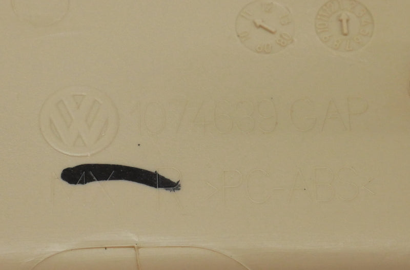 RH Rear Seatbelt Guide Trim Cap 05-10 VW Jetta Rabbit GTI Mk5 Sportwagen 1074639