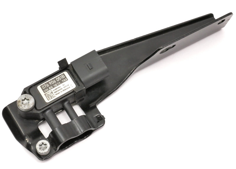 DEF Fluid Exhaust Pressure Sensor 09-14 VW Jetta Golf Beetle TDI ~ 076 906 051 B