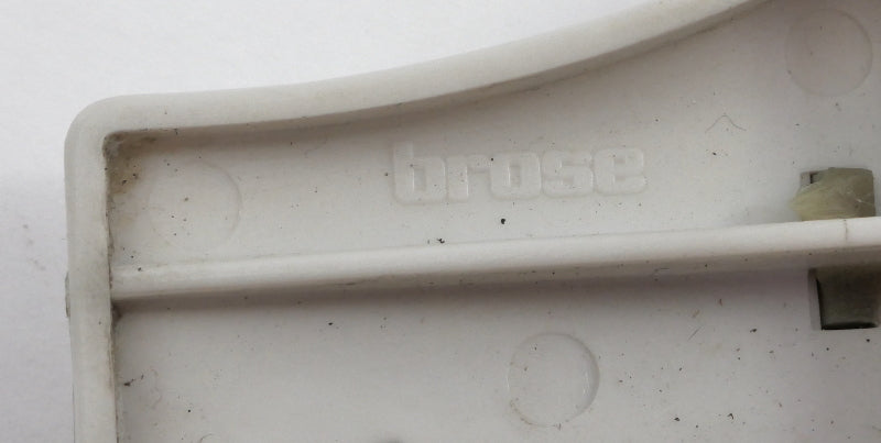 RH Rear Window Regulator Clip Guide Mount 99-05 VW Jetta Golf MK4 - Genuine -