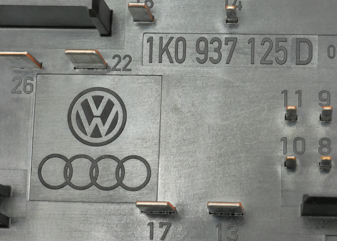 Fuse Relay Box 2014 VW Jetta Sportwagen TDI Hood Engine Bay  - 1K0 937 125 D