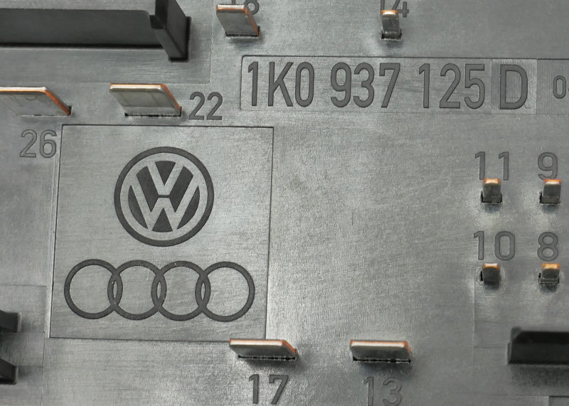 Fuse Relay Box 2014 VW Jetta Sportwagen TDI Hood Engine Bay  - 1K0 937 125 D