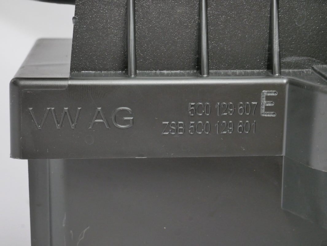 Air Intake Box Airbox Cleaner 14-18 VW Jetta Sedan MK6 1.8T CPKA - 5C0 129 601