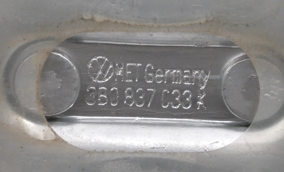 Door Latch Striker Receiver Catch 99-05 VW Jetta Golf GTI MK4 - 3B0 837 033 K