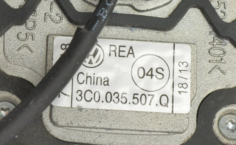 Shark Fin Roof Antenna 05-18 VW Jetta MK5 MK6 Passat B6 ~ Genuine ~ 3C0 035 507 Q