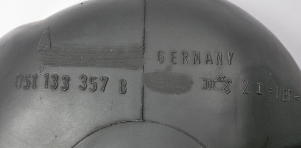 Air Intake Rubber Boot 89-82 VW Jetta GLI GTI MK2 Passat B3 16V - 051 133 357 B