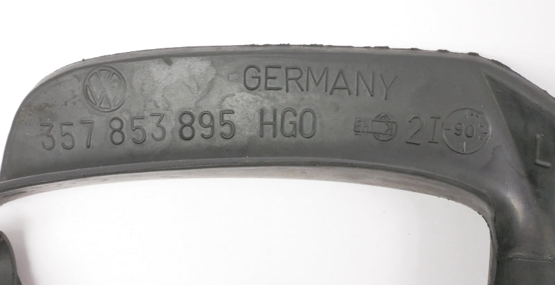 Headlight Head Light Lamp To Bumper Seals 90-94 VW Passat B3 - 357 853 896 / 895