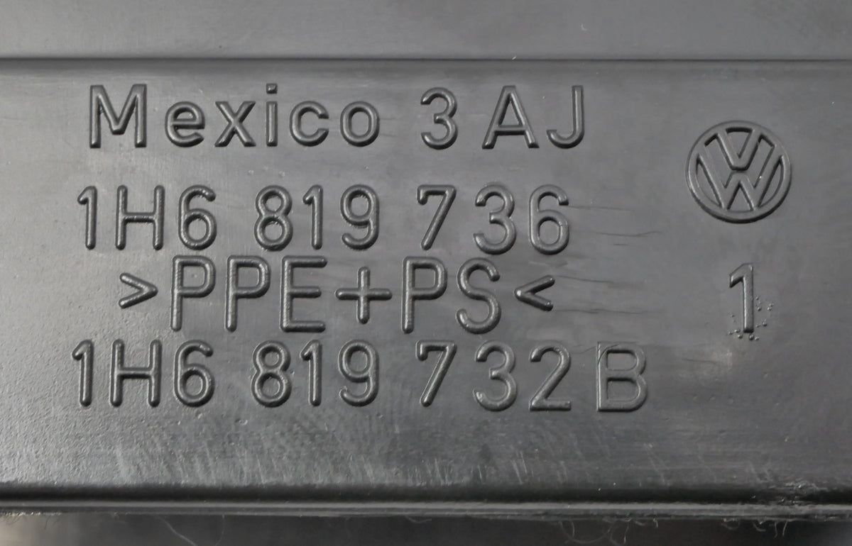 Center Dash Vents Radio Trim 93-99 VW Jetta Golf GTI MK3 Cabrio - 1H6 819 736