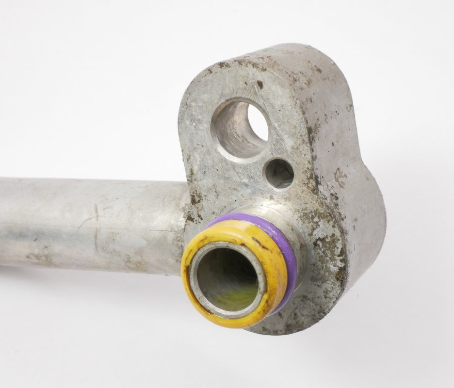 Air Conditioning AC Line Hose Fitting 06-10 VW Beetle 2.5 Genuine 1C0 820 721 N