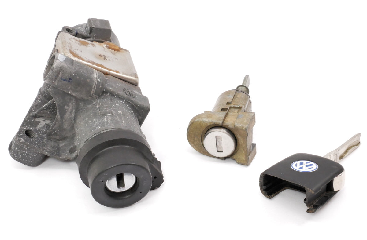 Ignition Lock Key Door Handle 03-10 VW Beetle Coupe / Convertible 4B0 905 851 M