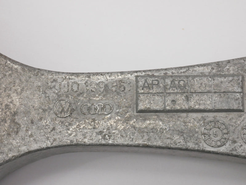 Lower Engine Dog Bone Mount VW Beetle Jetta Golf MK4 - Genuine - 1J0 199 851 AP