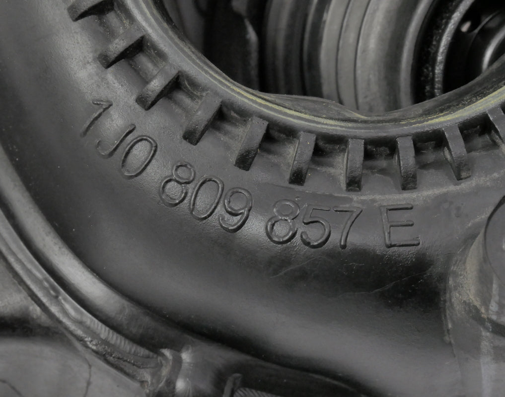 Fuel Gas Door Flap Lid 99-05 VW Jetta MK4 - LA7W Reflex Silver - 1J0 809 857 E