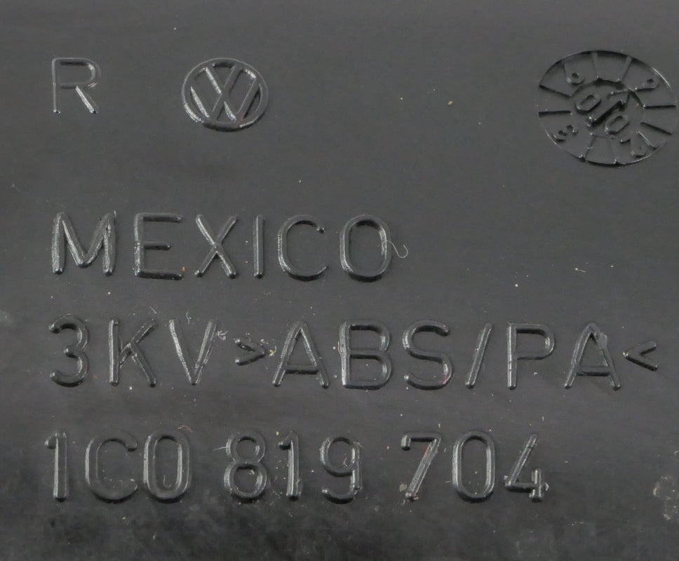 RH Dash Dashboard Air Vent 98-05 VW Beetle . Genuine . 1C0 819 704