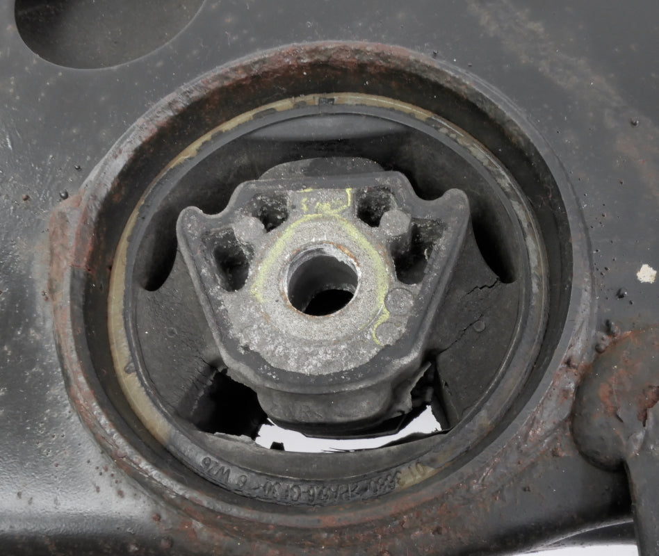 Engine Cradle Sub Frame 11-18 VW Jetta Sedan MK6 . Genuine . 5C0 199 369 E .