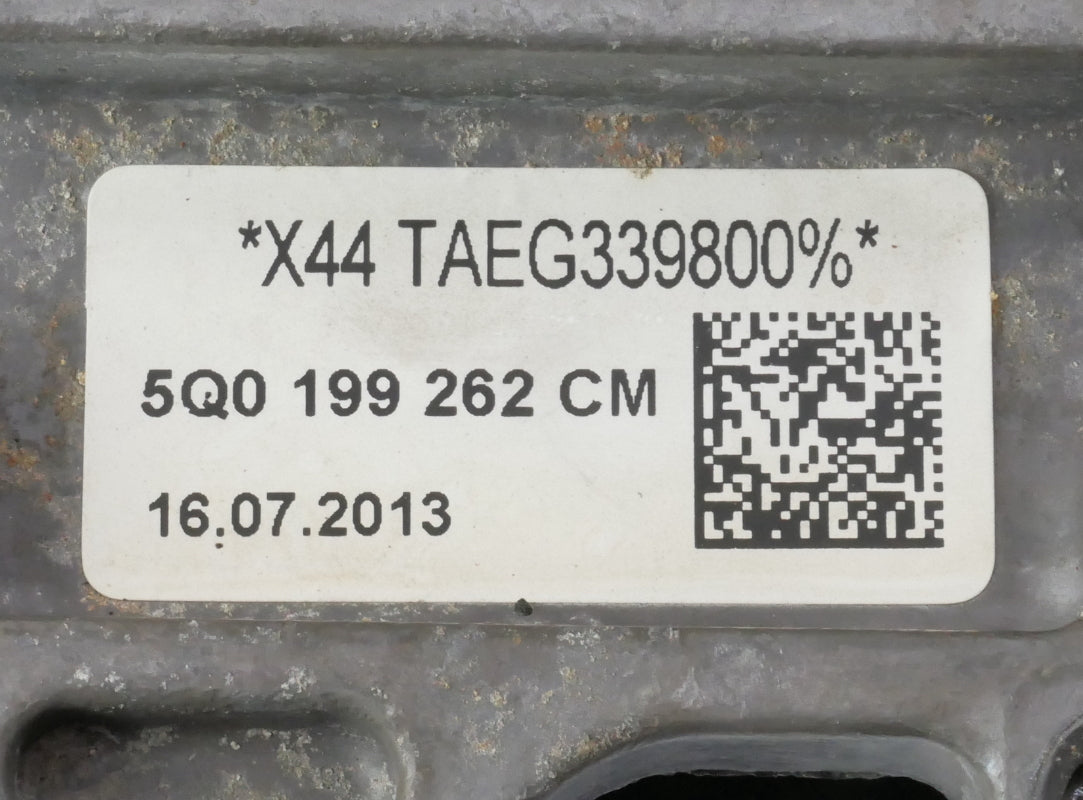 RH Engine Mount Bracket Bushing 13-16 VW Jetta Hybrid MK6 Genuine 5Q0 199 262 CM