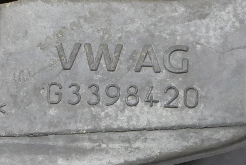 RH Engine Mount Bracket Bushing 13-16 VW Jetta Hybrid MK6 Genuine 5Q0 199 262 CM