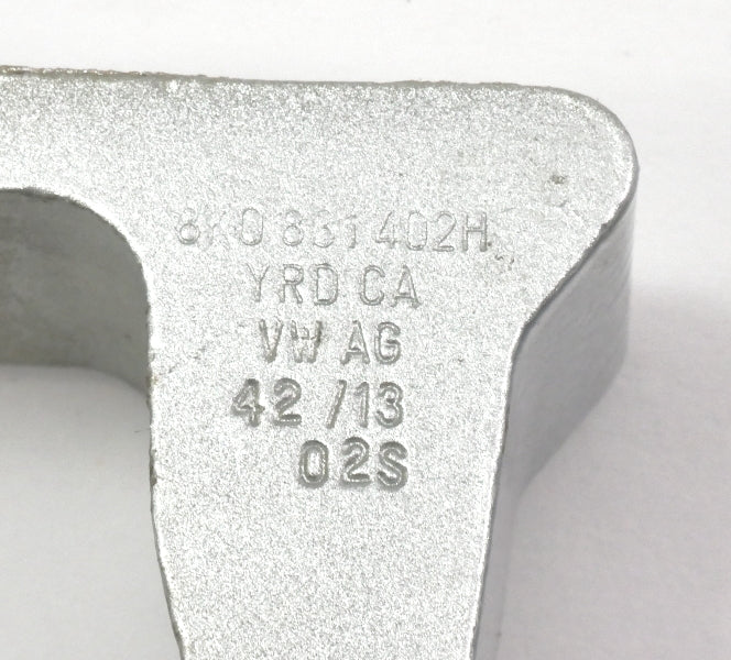 RH Door Hinges 11-18 VW Jetta MK6 Sedan Silver - Genuine - 8K0 831 402 H / 402 G