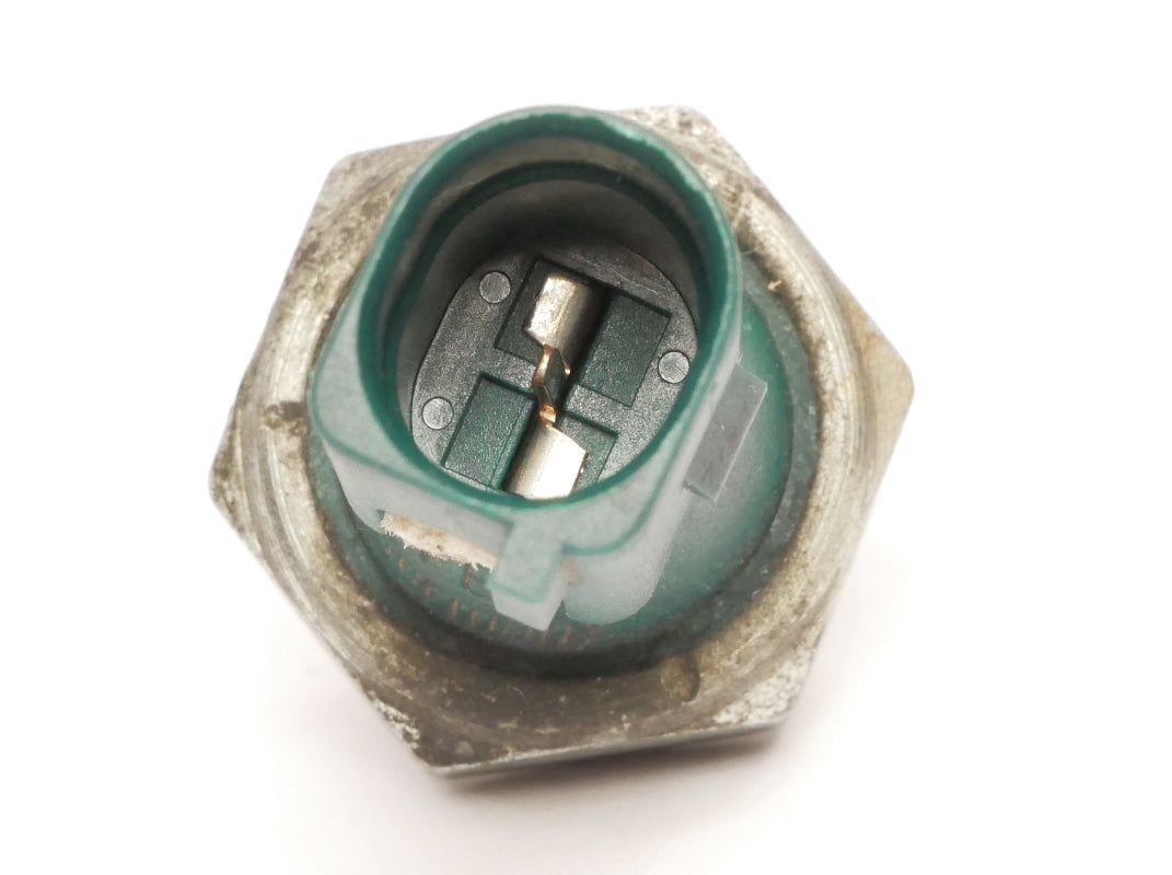 Engine Oil Pressure Sensor VW Jetta Beetle CC Eos Golf Tiguan - 036 919 081 C