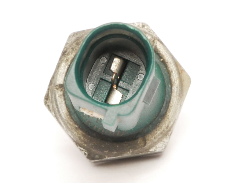 Engine Oil Pressure Sensor VW Jetta Beetle CC Eos Golf Tiguan - 036 919 081 C