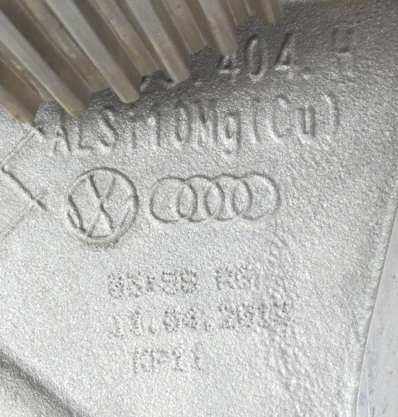 Cylinder Head 13-16 VW Jetta 1.4T Hybrid MK6 Audi A3 Etron - 04E 103 404 H