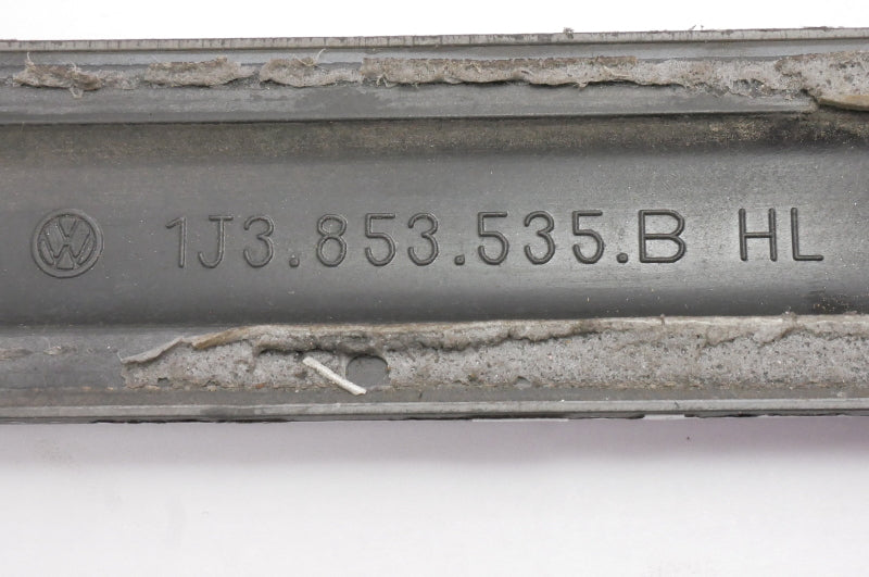 LH Rear Quarter Molding Trim 99-05 VW Golf GTI MK4 2DR LA7W Silver 1J3 853 535 B