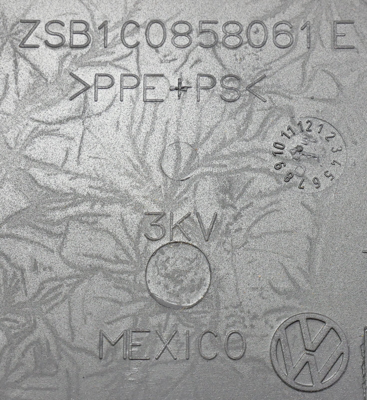 Center Upper Dash Trim Panel Cover 98-10 VW Beetle ~ Genuine ~ 1C1 858 061 E