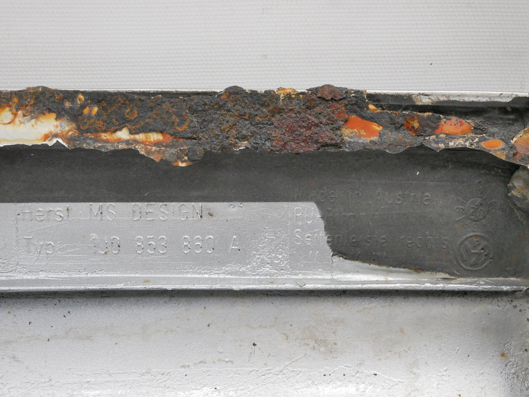 RH Side Skirt Rocker Cover 99-05 VW Golf GTI MK4 R32 20th AE 337 - 1J0 853 860 A