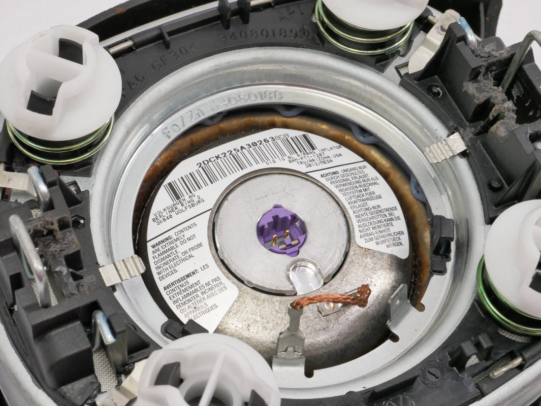 Steering Wheel  Airbag Air Bag 2013-2014 VW Jetta Sedan MK6 - 5C0 880 201 B 81U