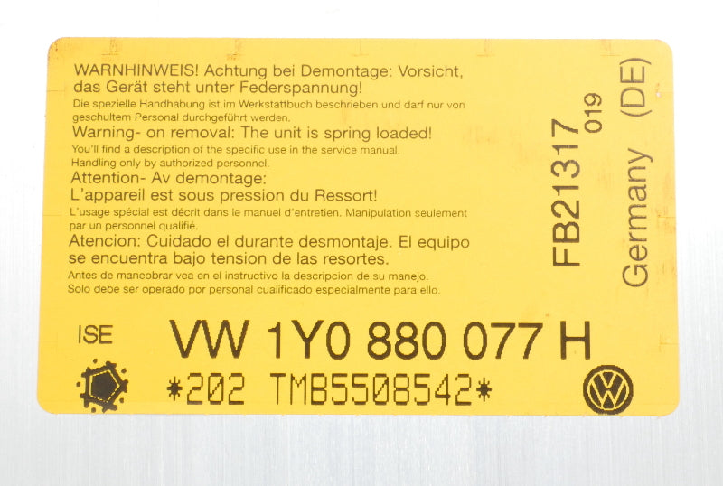 2x Rear Headrest Rollover Bar Prote 2006 VW Beetle Convertible - 1Y0 880 077 H