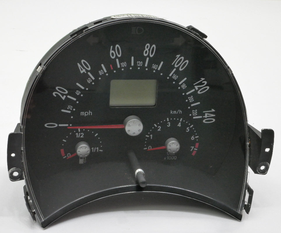 Gauge Instrument Cluster 1998 VW Beetle 2.0 Auto Speedometer 131k - 1C0 919 930