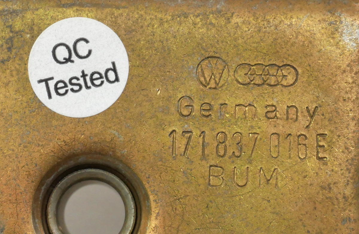 RH Front Door Latch 75-84 VW Rabbit Jetta Cabriolet Mk1 - Genuine 171 837 016 E