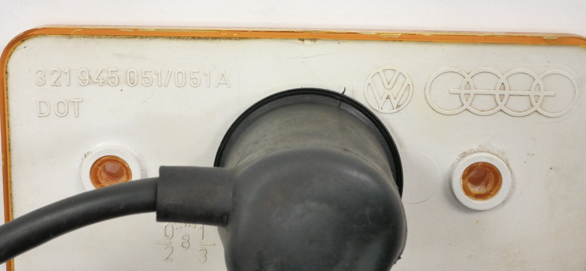 Fender Side Marker Light Lamp VW Rabbit Mk1 Cabriolet Dasher - 321 945 051 A