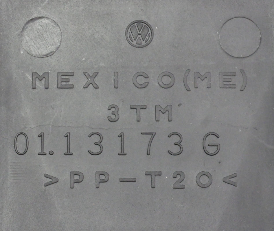 Taillight Trunk Access Cover Door Flap 99-05 VW Jetta Sedan MK4 - 01.13173G