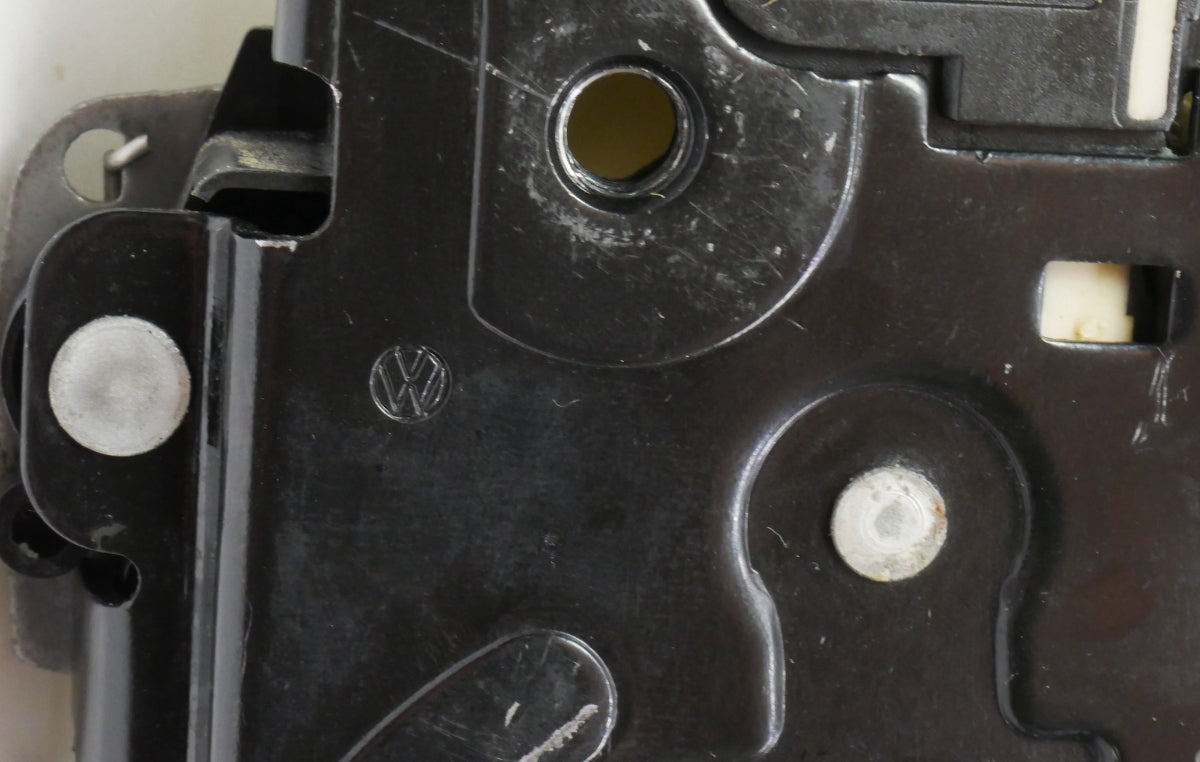 LH Rear Door Latch Lock Actuator 99-05 VW Jetta Golf MK4 Passat - 3B4 839 015