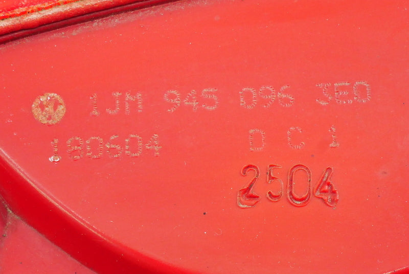 RH Taillight Tail Light Lamp 04-05 VW Jetta Sedan Mk4 Candy Cane - 1JM 945 096