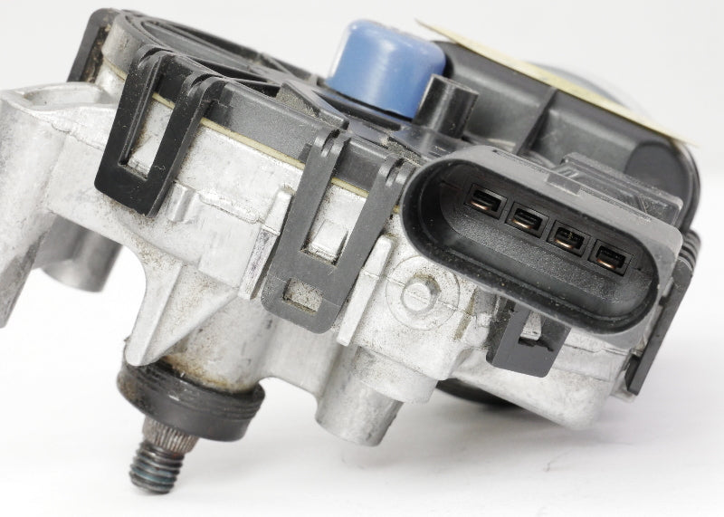 Windshield Wiper Motor 11-18 VW Jetta MK6 Sedan - Genuine - 5C7 955 119 A