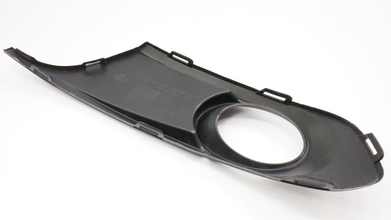 RH Lower Bumper Fog Light Grill 11-14 VW Jetta MK6 Sedan Genuine - 5C6 853 666 A