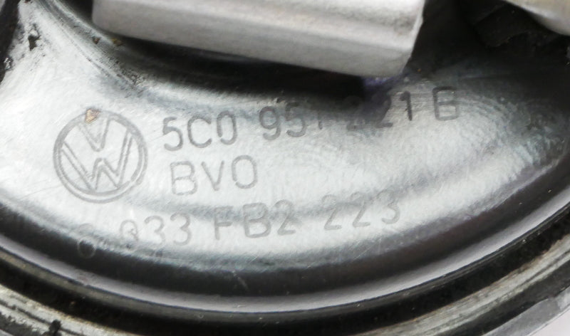 Low Tone Horn 11-18 VW Jetta MK6 Clarton Genuine - 5C0 951 221 B / 5C0 951 182 F