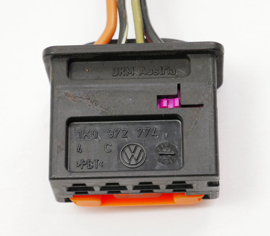 Outer Tail Light Wiring Plug Pigtail Connector 05-10 VW Jetta MK5 ~ 1K0 972 774