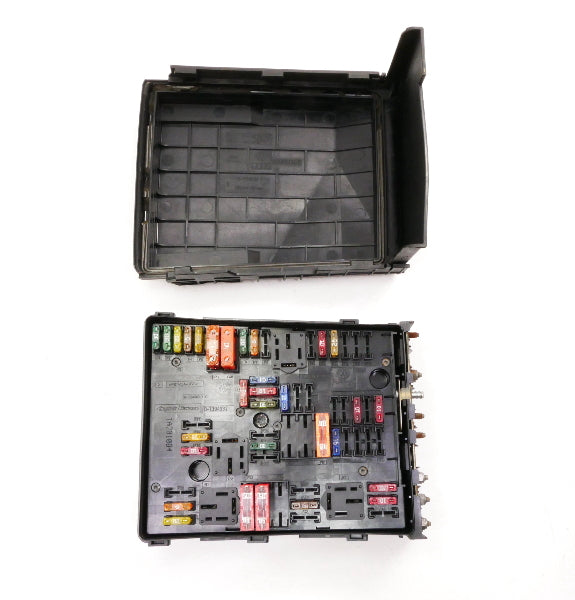 Fuse Relay Block 2005 VW Jetta MK5 2.5 Under Hood Engine Bay Box - 1K0 937 124 K
