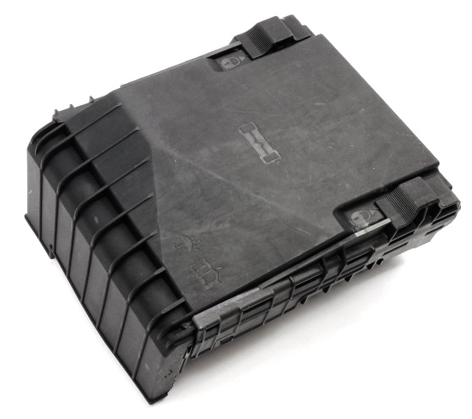 Fuse Relay Block 2005 VW Jetta MK5 2.5 Under Hood Engine Bay Box - 1K0 937 124 K