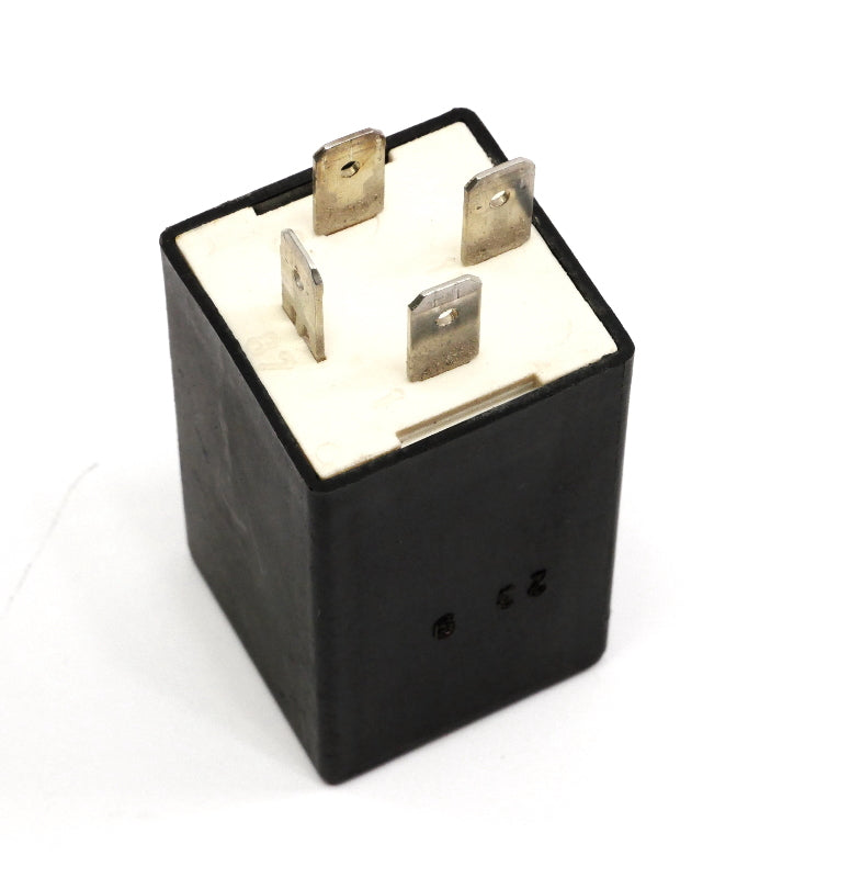 Genuine VW Audi Relay 57 Jetta Golf Fox Scirocco Mk2 Passat Vanagon 811 905 343