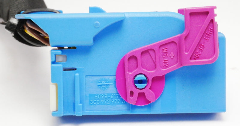 Gauge Cluster Speedometer Wiring Harness Plug Pigtail 08-10 VW Passat B6 Genuine