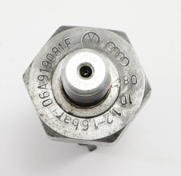 Oil Pressure Sensor Switch Audi A4 TT VW Passat B6 Jetta Golf GTI 06A 919 081 F