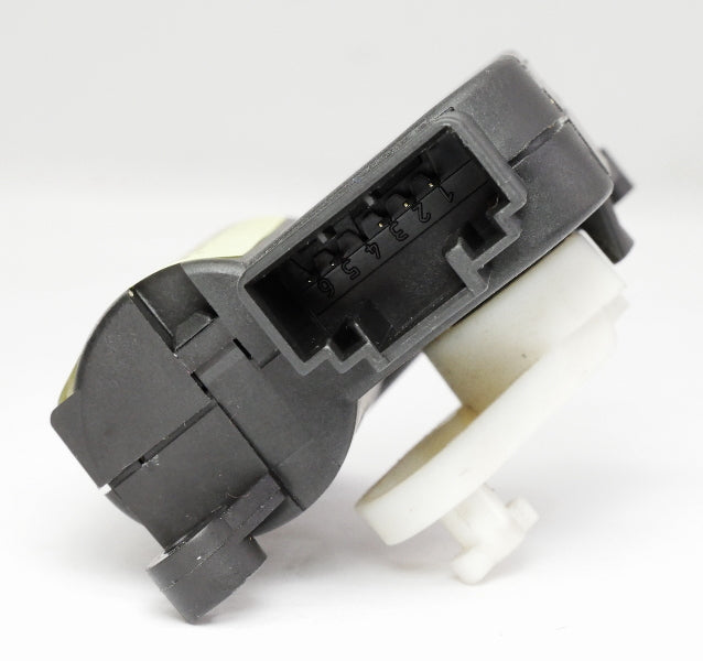Heater Climate Flap Actuator Motor 08-10 VW Passat B6 Genuine - 0 132 801 386