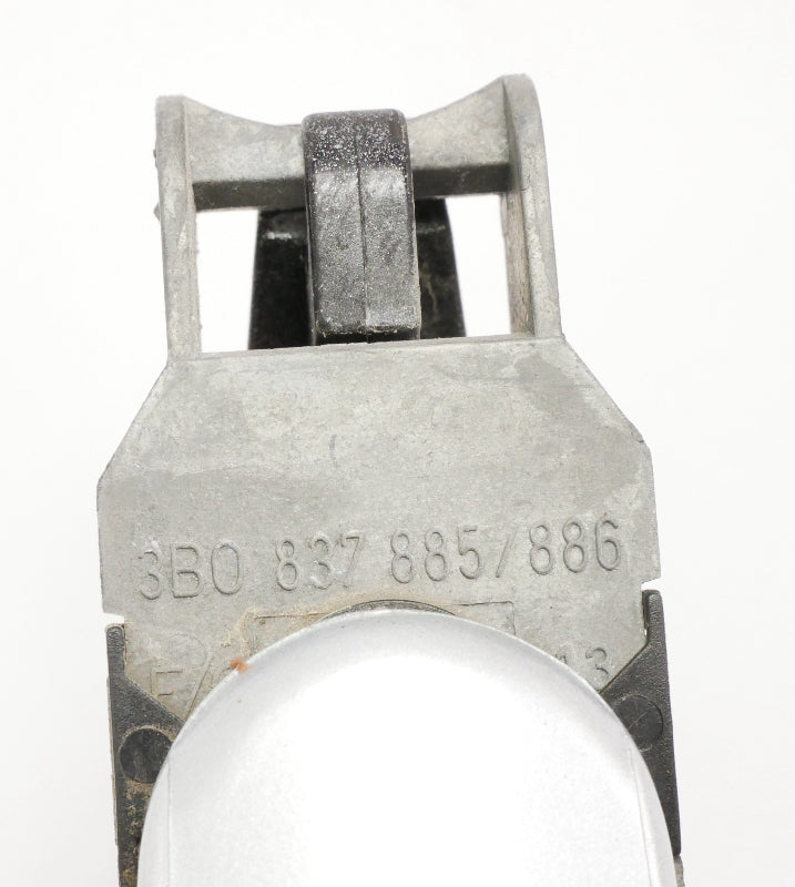 LH Exterior Door Handle 99-05 VW Jetta Golf GTI Mk4 Passat B5 LA7W Reflex Silver