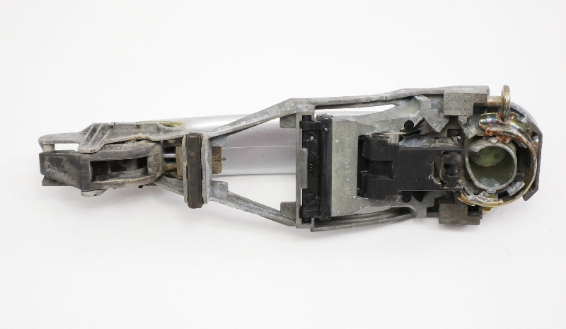 LH Exterior Door Handle 99-05 VW Jetta Golf Mk4 Passat B5 - LA7W Reflex Silver