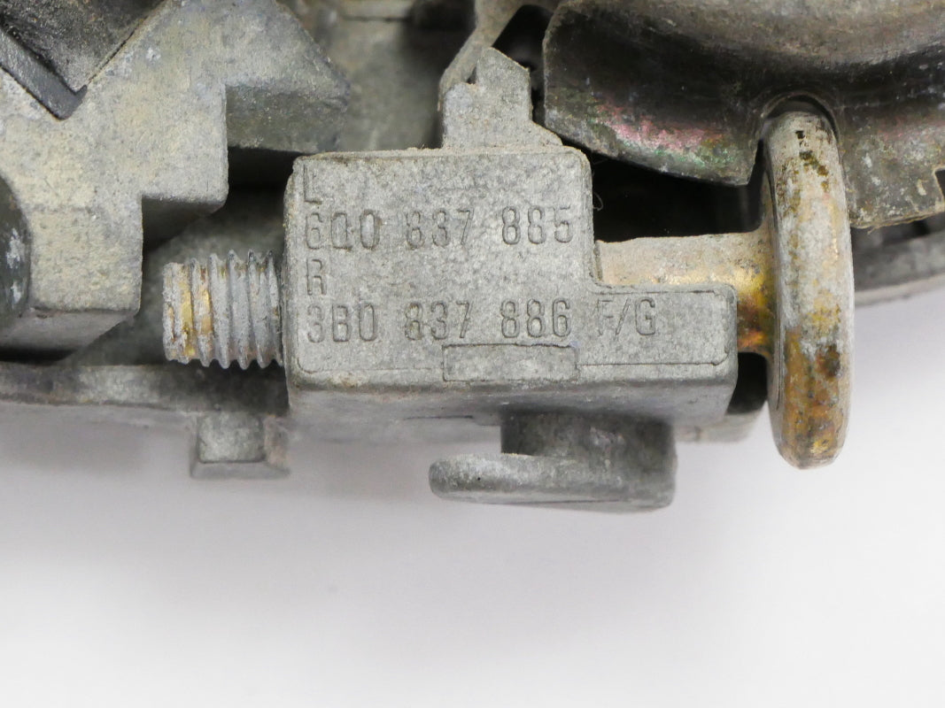 RH Exterior Door Handle 99-05 VW Jetta Golf Mk4 Passat B5 - LA7W Reflex Silver