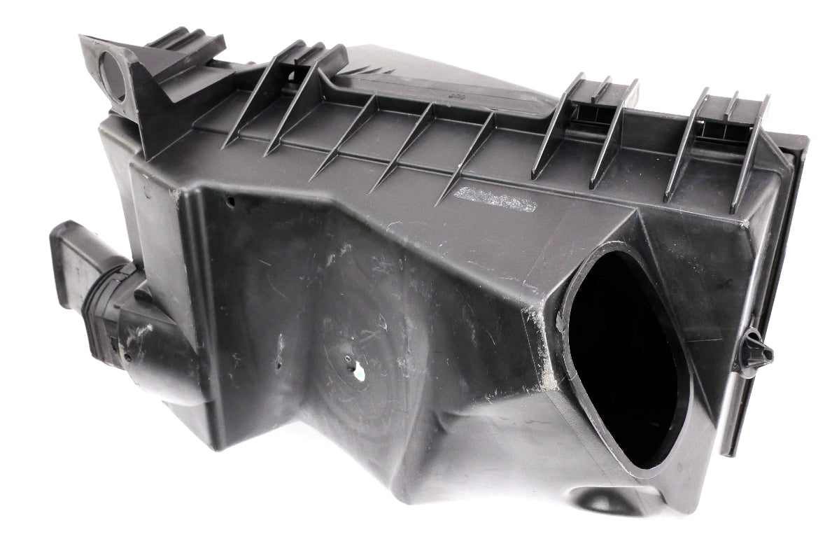 Airbox Air Intake Filter Box 99-05 VW Jetta Golf GTI MK4 1.8T - 8L0 133 837 L -